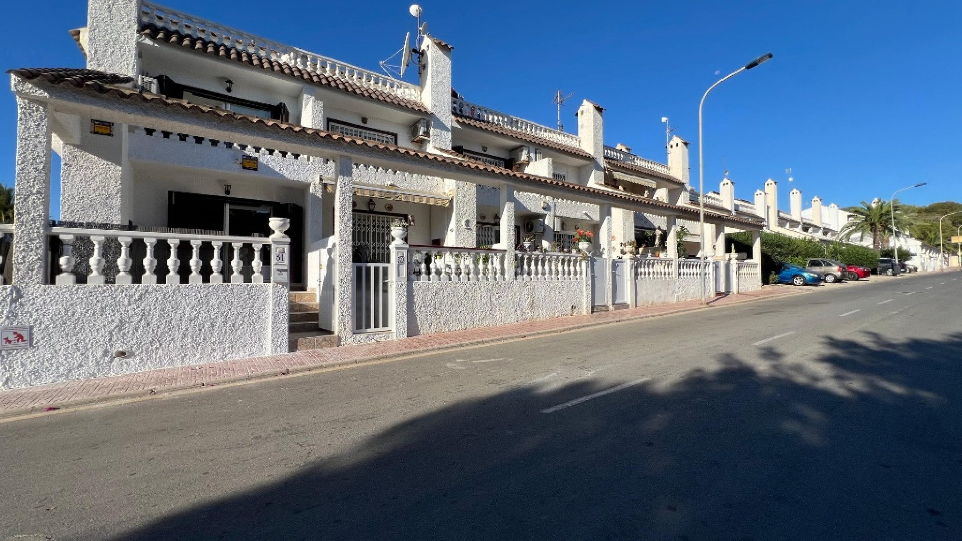 Resale - Radhus -
Los Altos