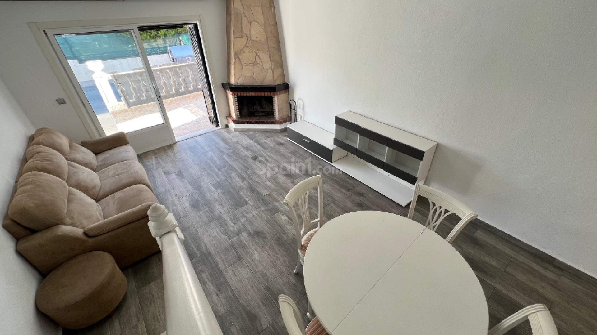 Resale - Radhus -
Los Altos