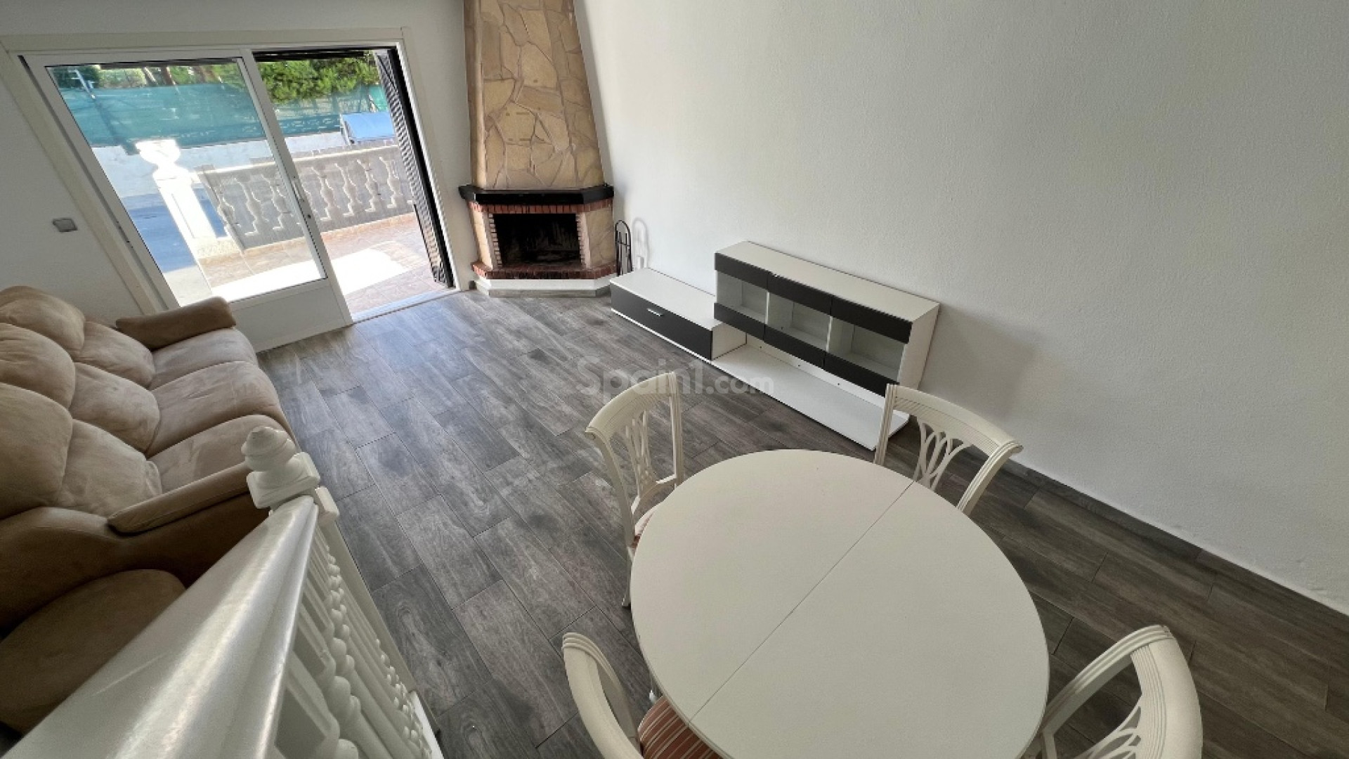 Resale - Radhus -
Los Altos