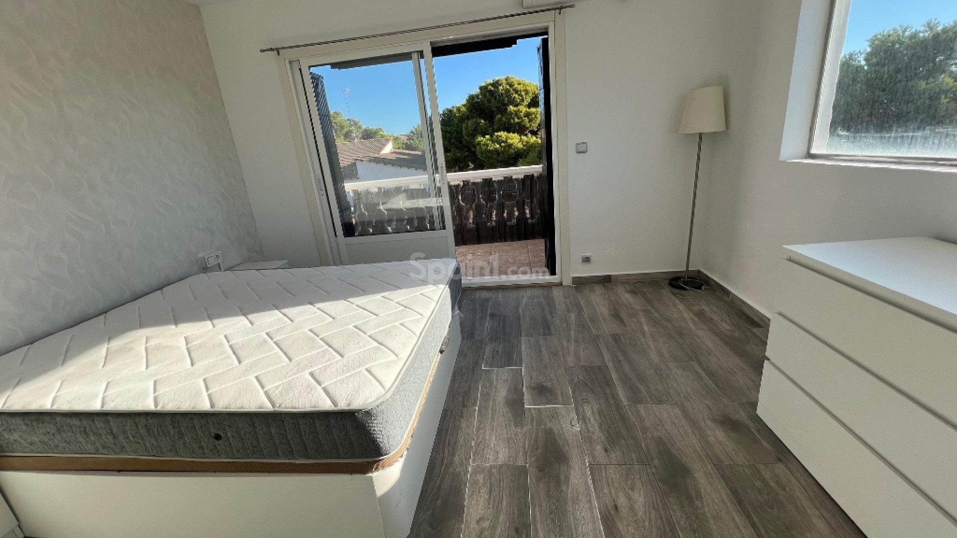 Resale - Radhus -
Los Altos