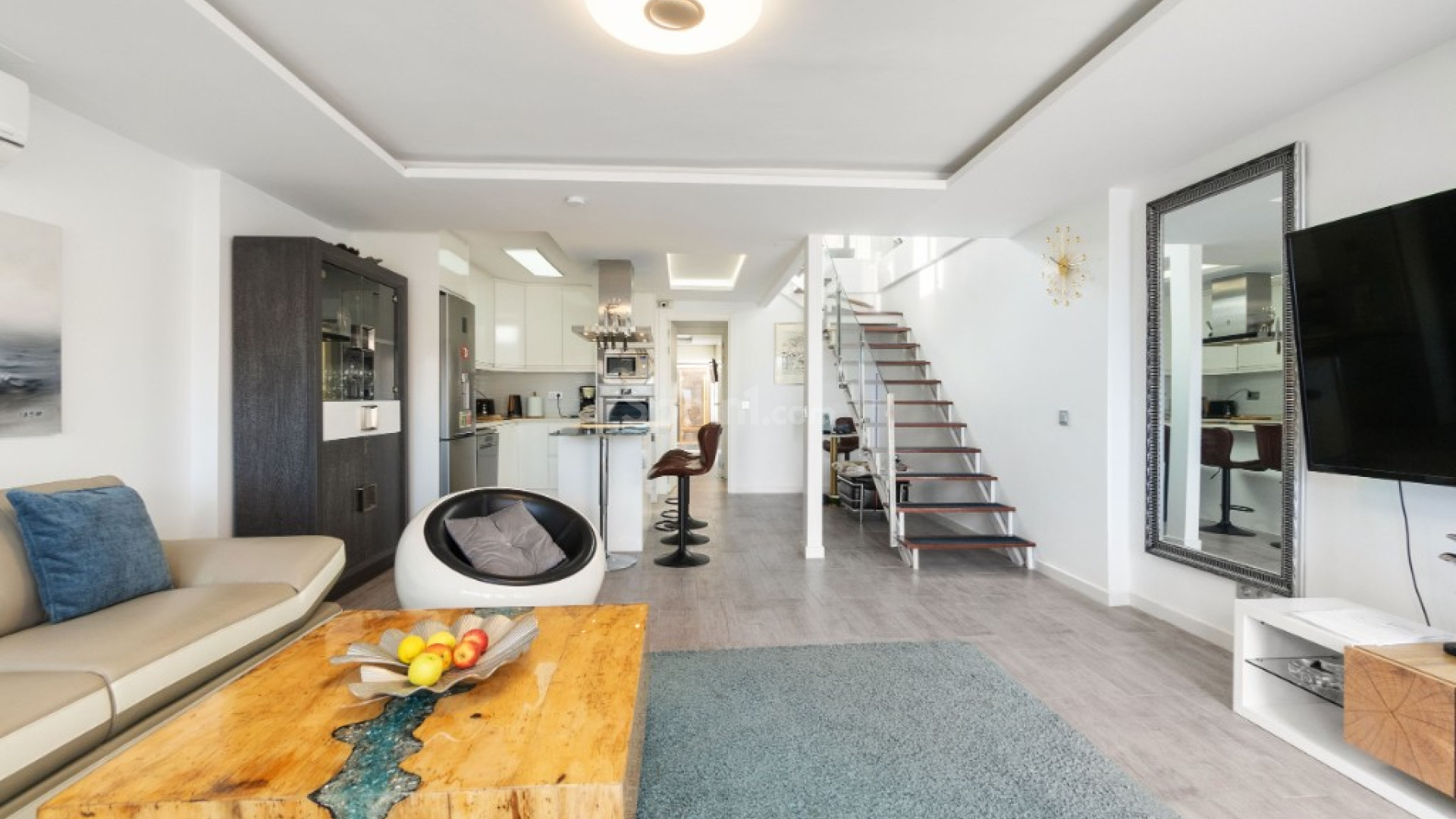 Resale - Radhus -
Los Balcones