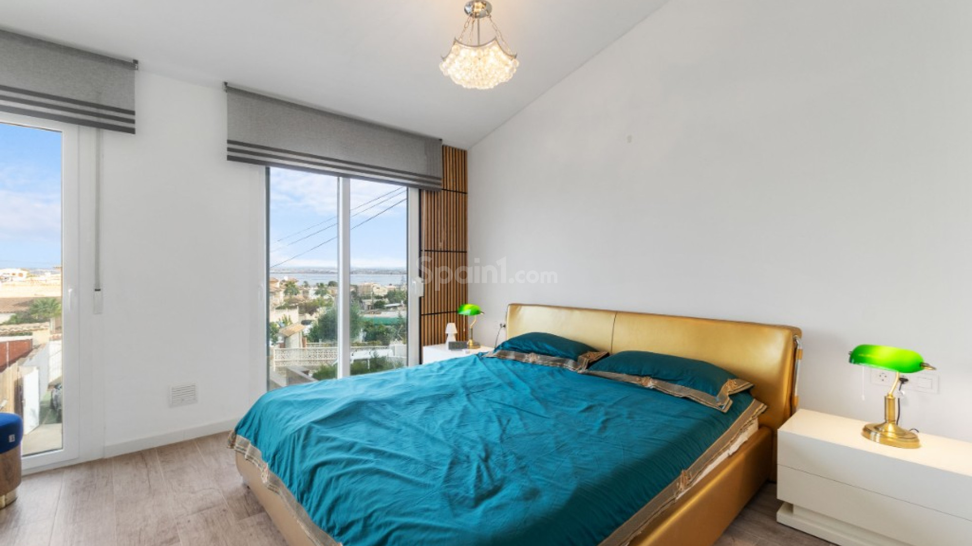 Resale - Radhus -
Los Balcones