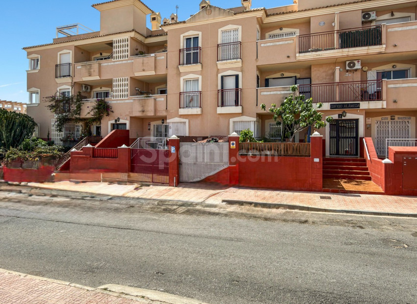Resale - Radhus -
Orihuela Costa - La Florida