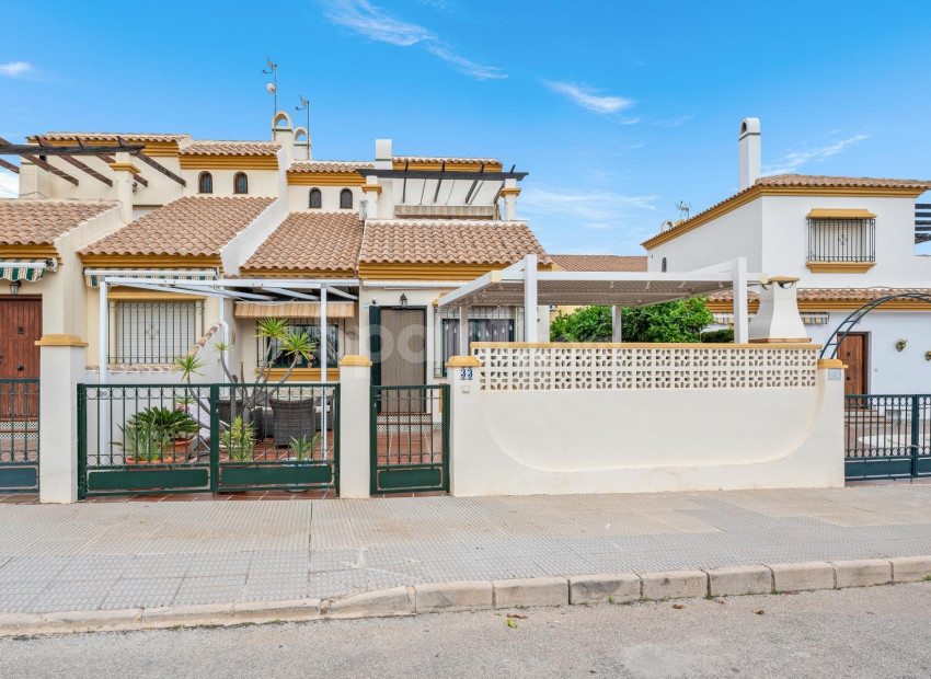 Resale - Radhus -
Orihuela Costa - La Zenia