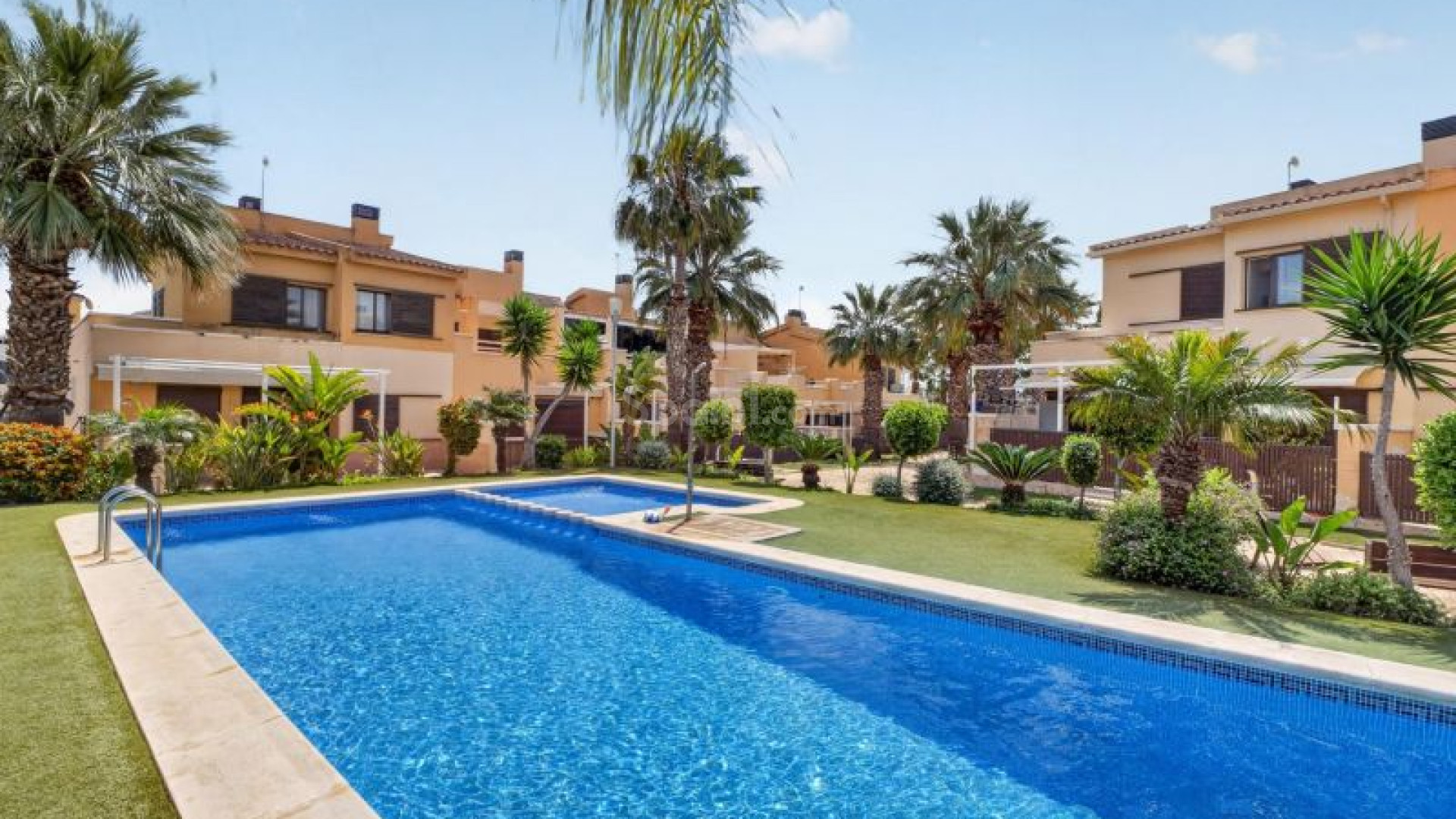 Resale - Radhus -
Orihuela Costa - Lomas de Cabo Roig
