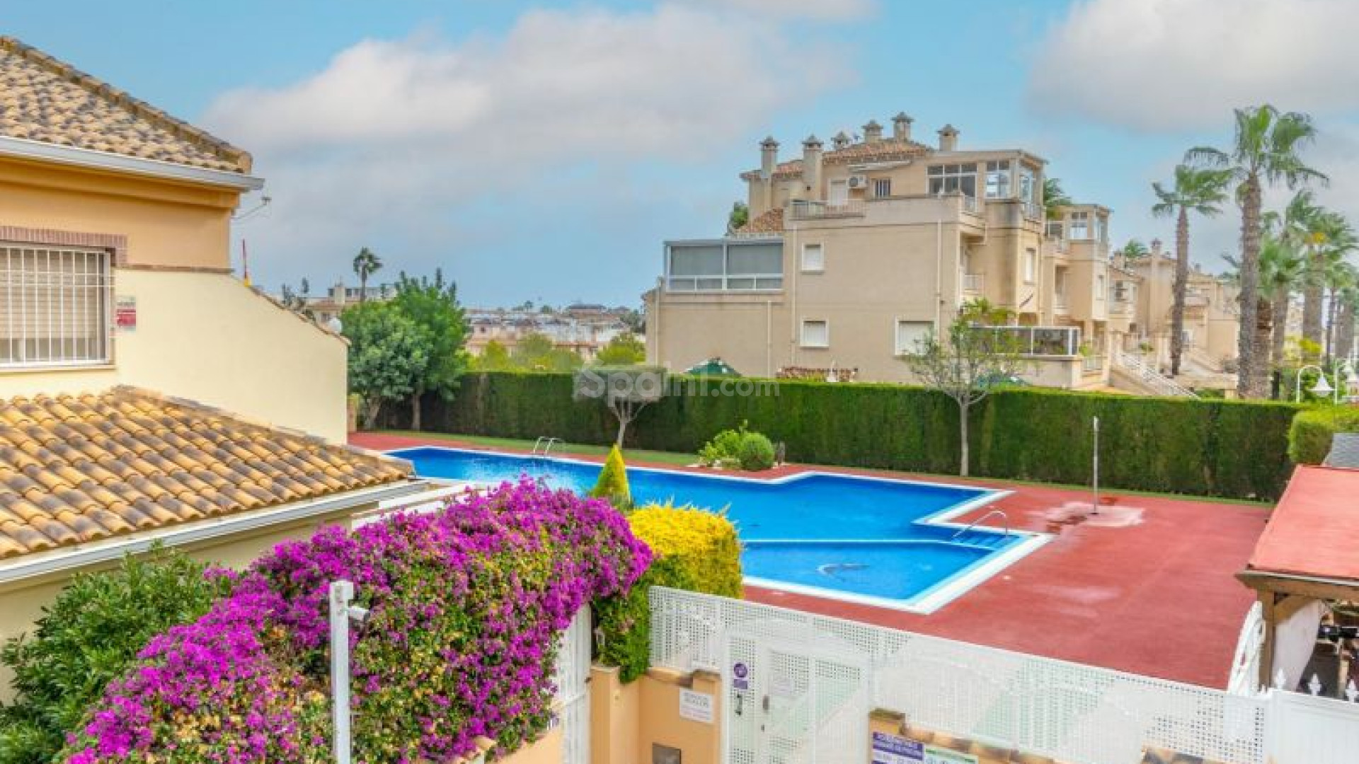 Resale - Radhus -
Orihuela Costa - Playa Flamenca