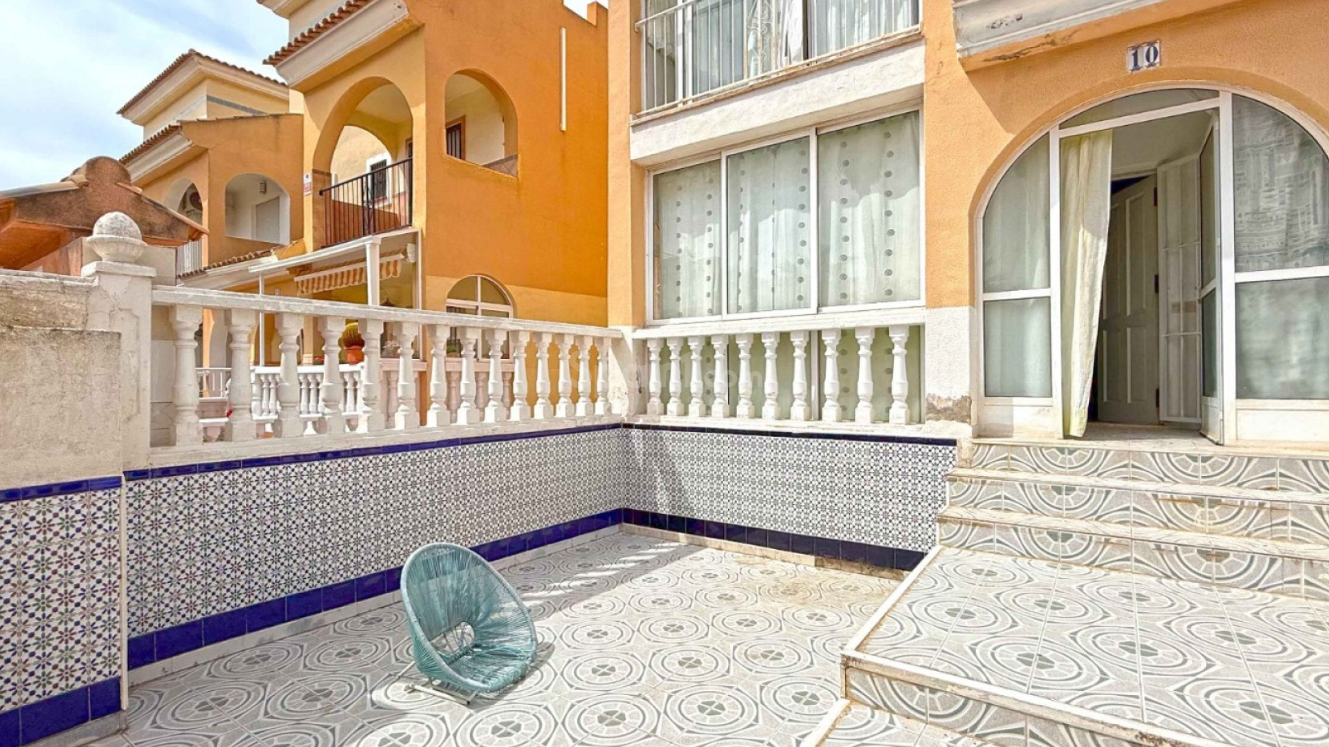 Resale - Radhus -
Orihuela Costa - Playa Flamenca