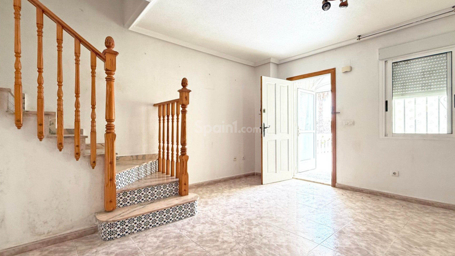 Resale - Radhus -
Orihuela Costa - Playa Flamenca