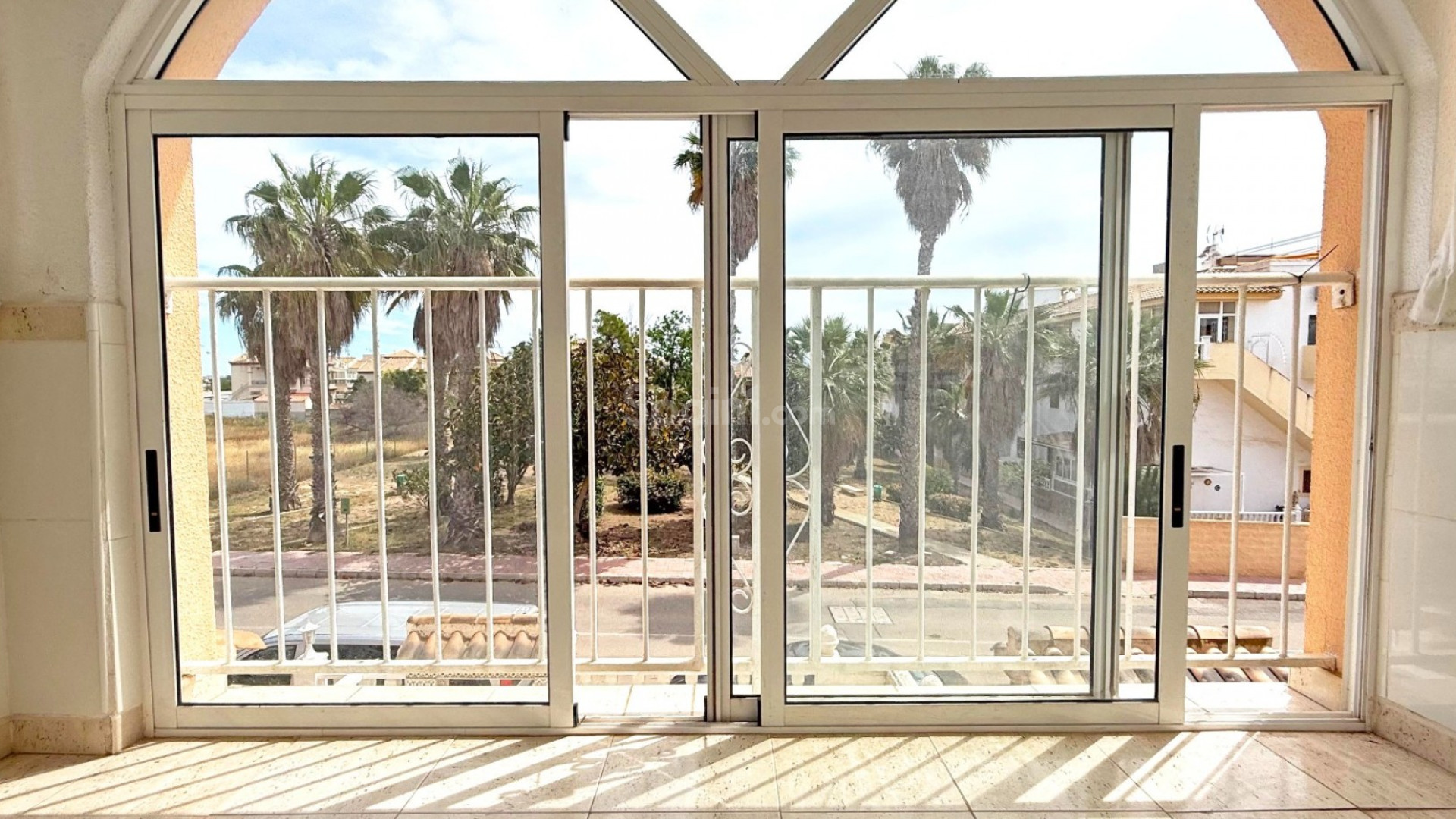 Resale - Radhus -
Orihuela Costa - Playa Flamenca