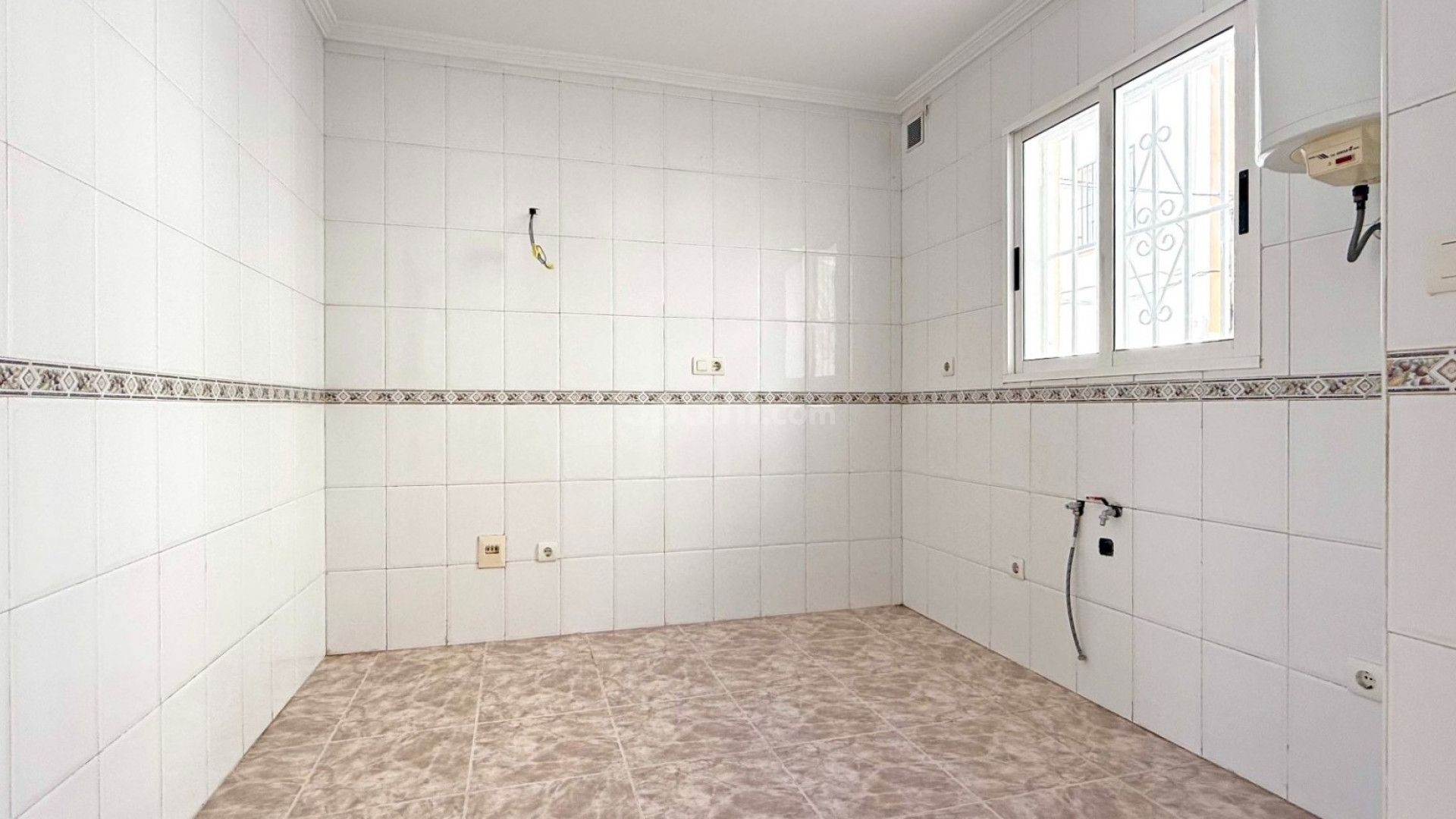 Resale - Radhus -
Orihuela Costa - Playa Flamenca
