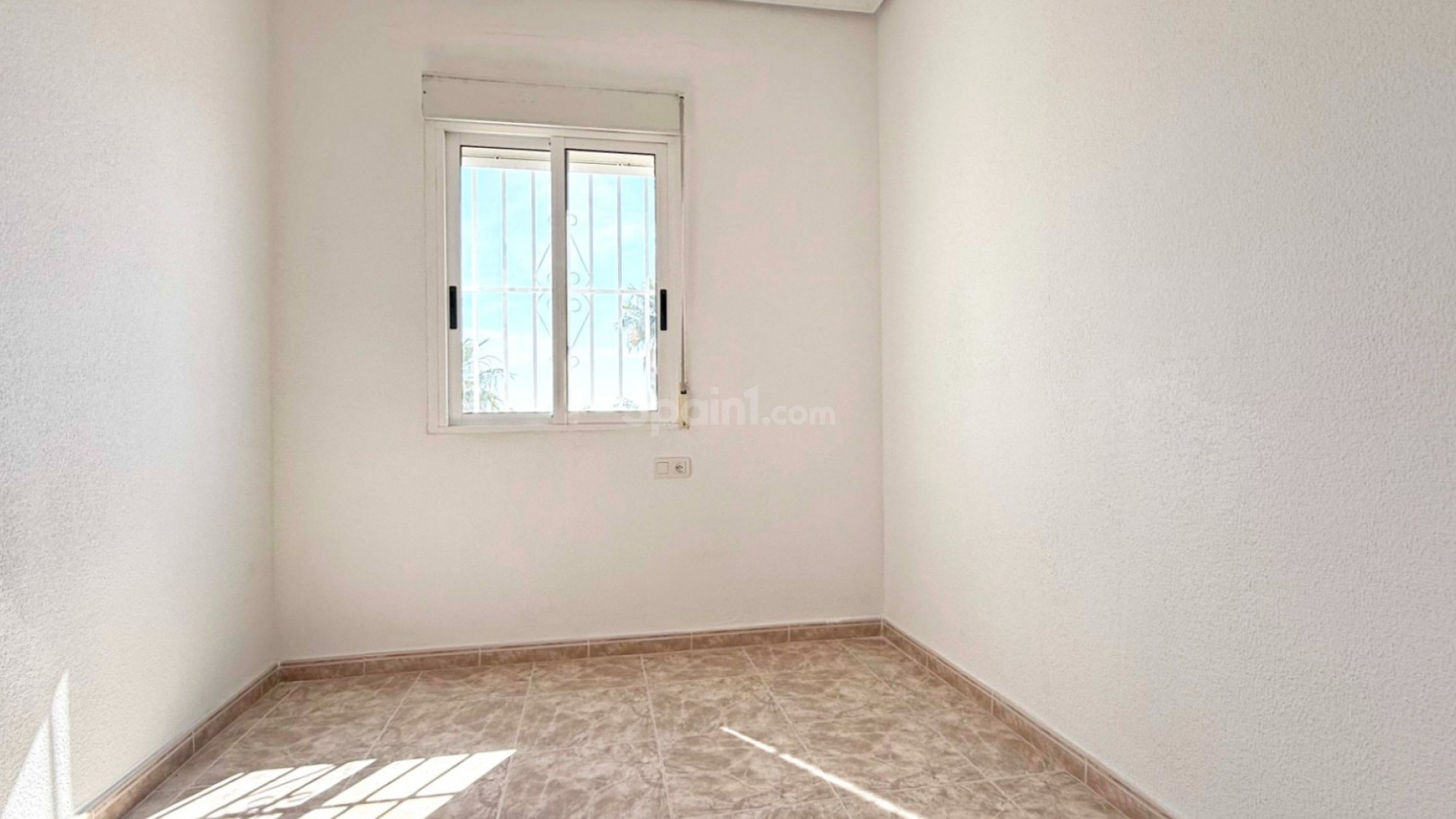 Resale - Radhus -
Orihuela Costa - Playa Flamenca