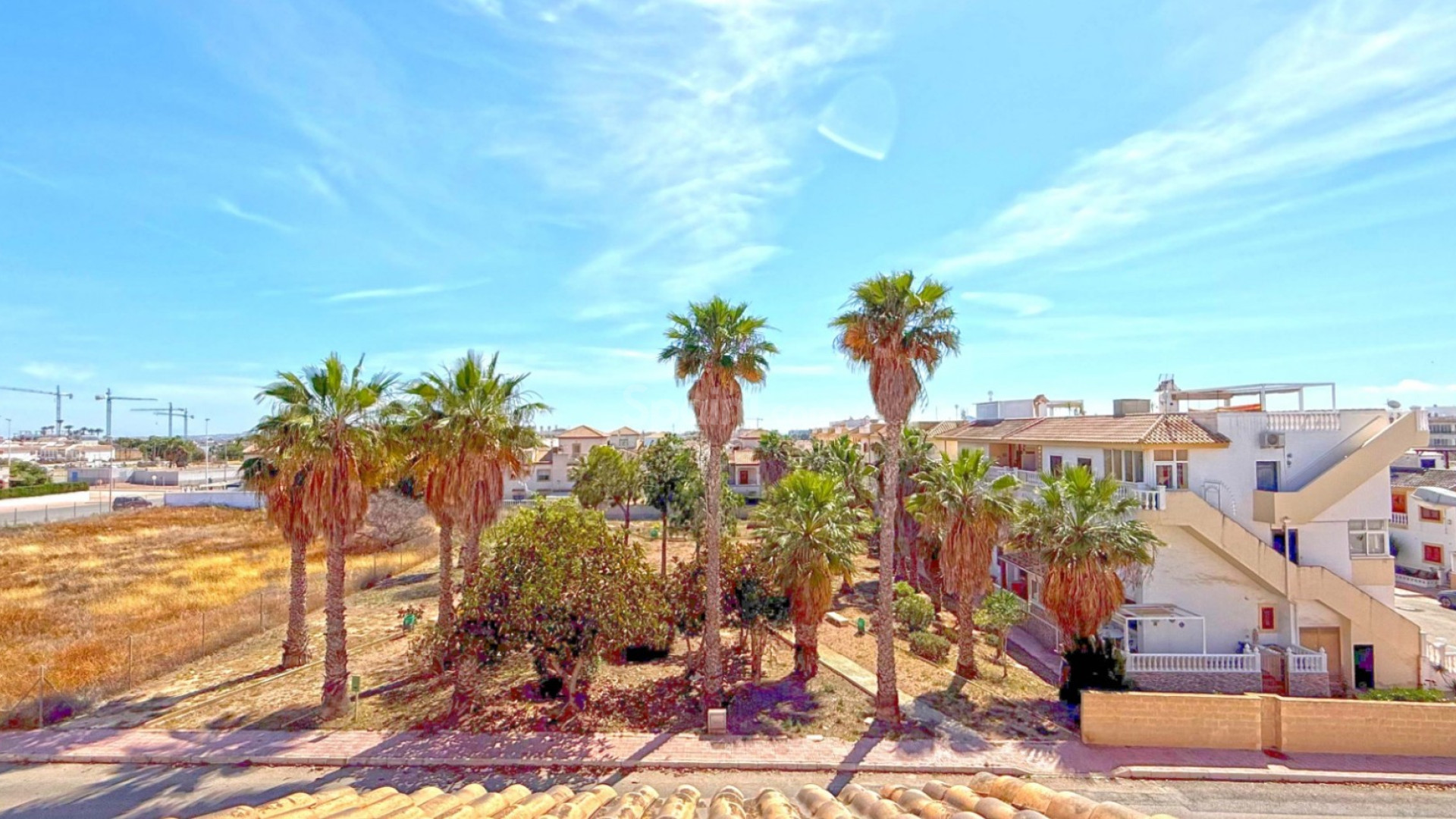 Resale - Radhus -
Orihuela Costa - Playa Flamenca
