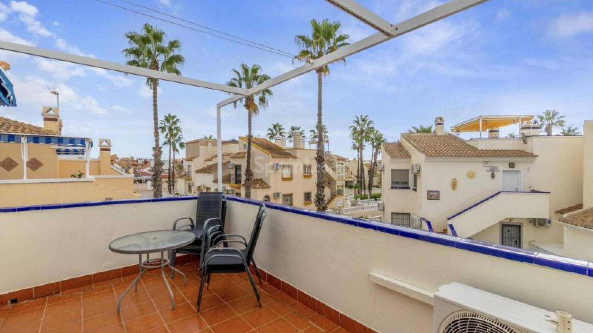 Resale - Radhus -
Orihuela Costa - Playa Flamenca