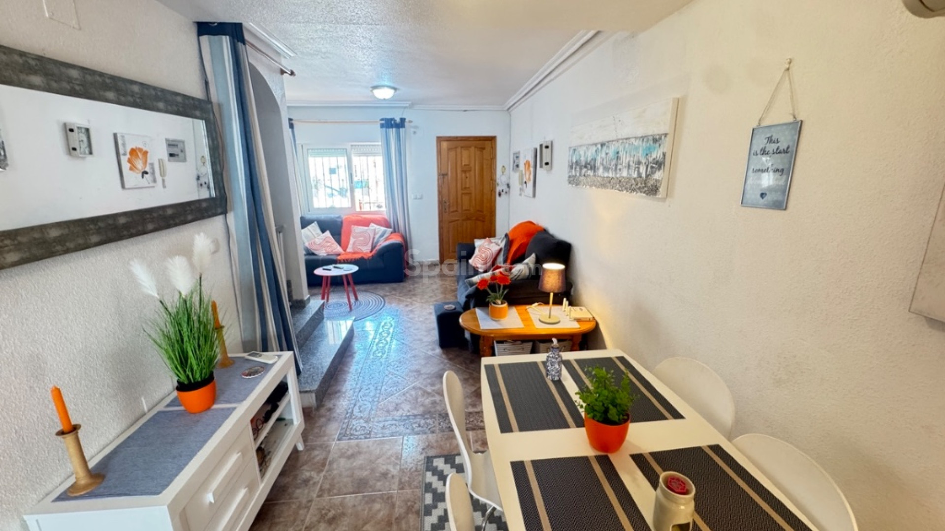 Resale - Radhus -
Orihuela Costa - Playa Flamenca