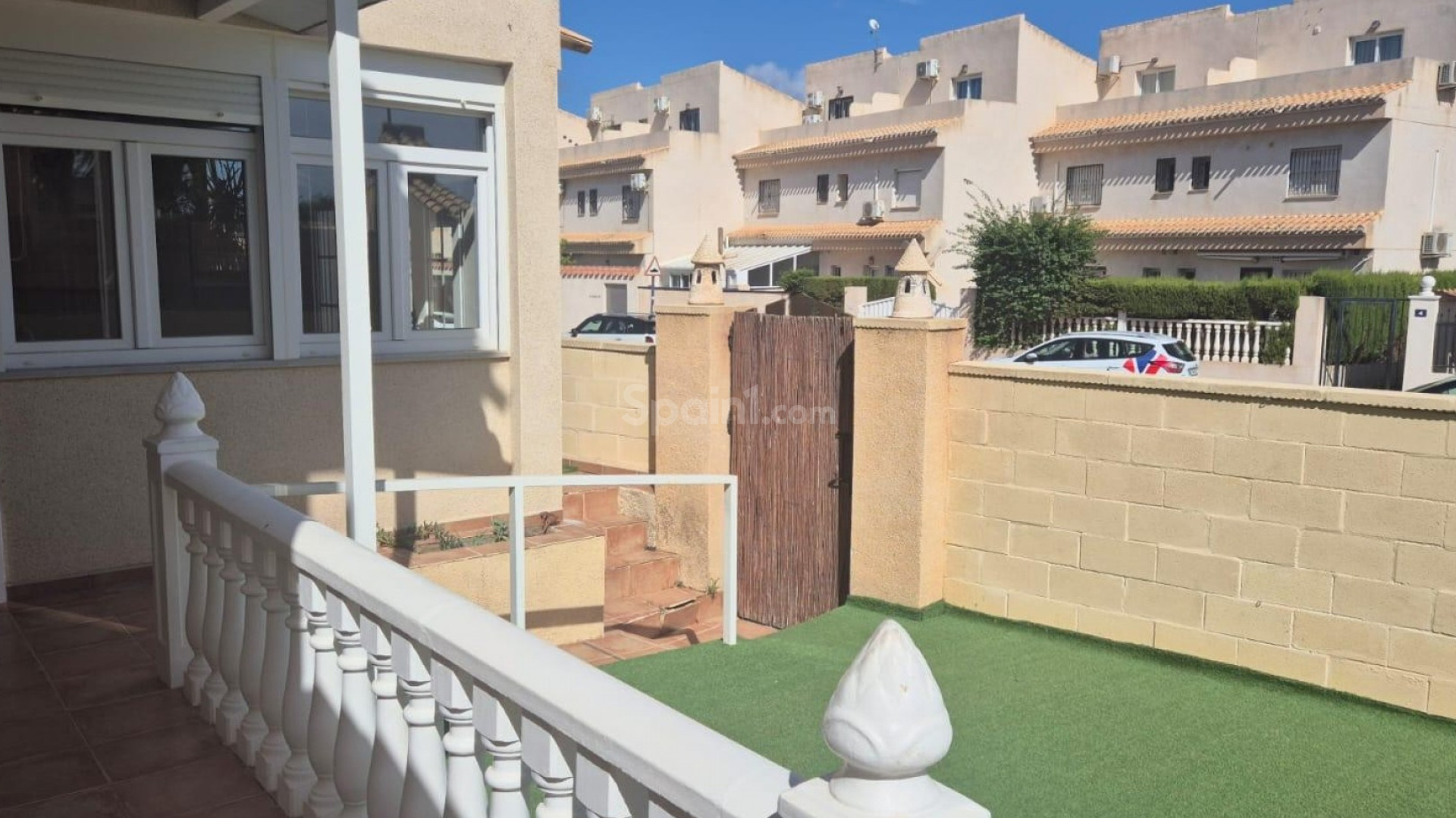 Resale - Radhus -
Orihuela Costa - Playa Flamenca