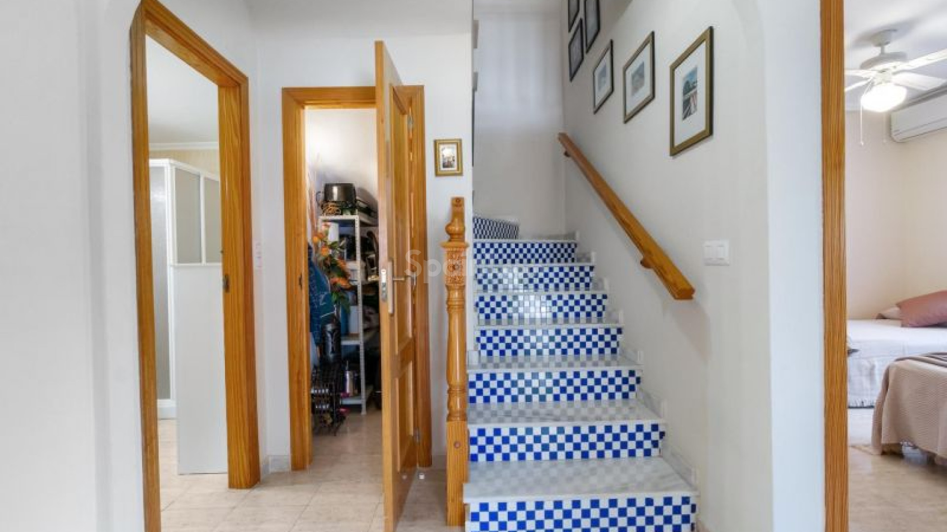 Resale - Radhus -
Orihuela Costa - Playa Flamenca