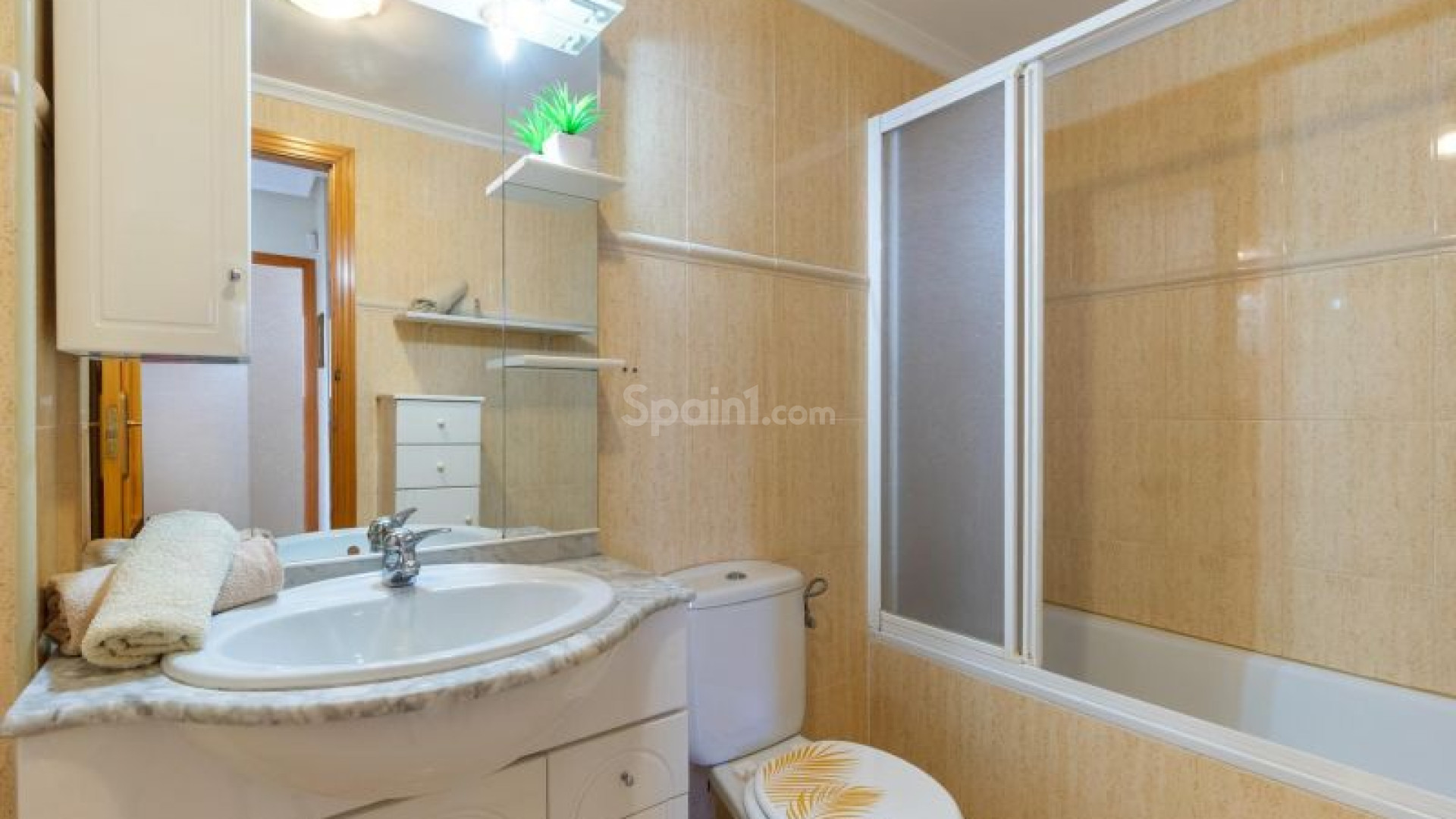 Resale - Radhus -
Orihuela Costa - Playa Flamenca