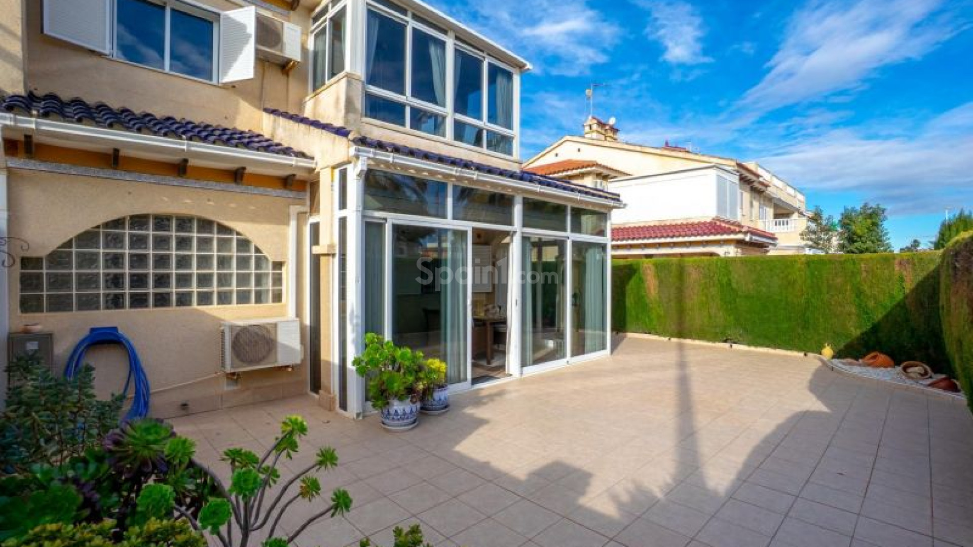 Resale - Radhus -
Orihuela Costa - Playa Flamenca