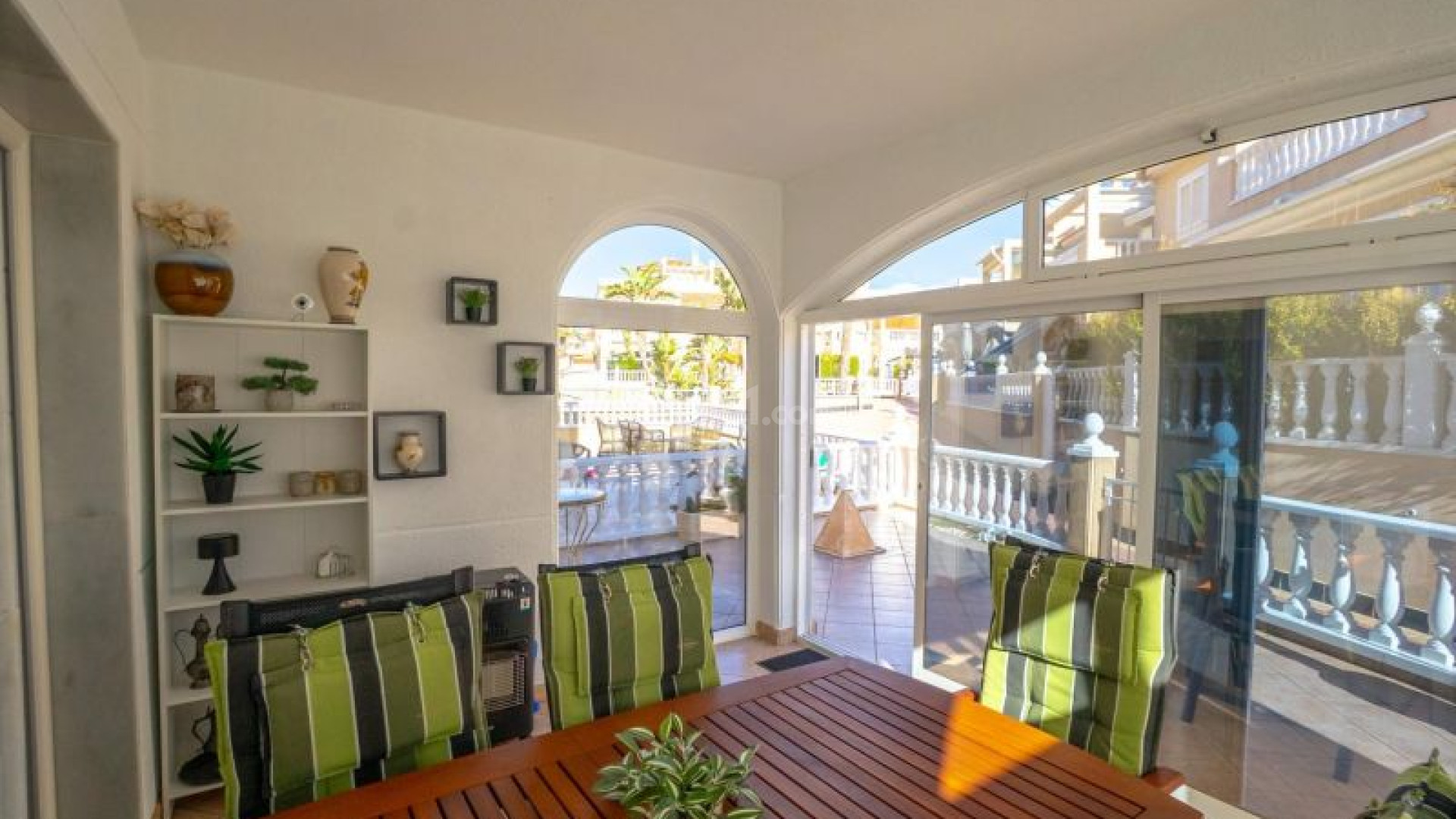 Resale - Radhus -
Orihuela Costa - Playa Flamenca