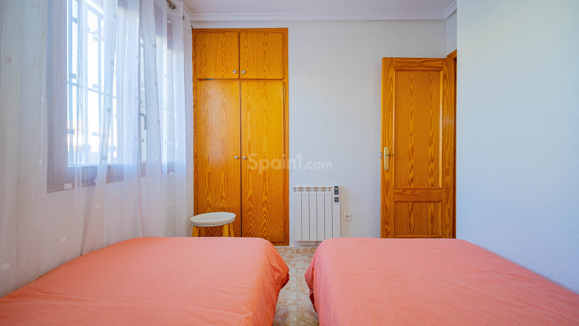 Resale - Radhus -
Orihuela Costa - Playa Flamenca