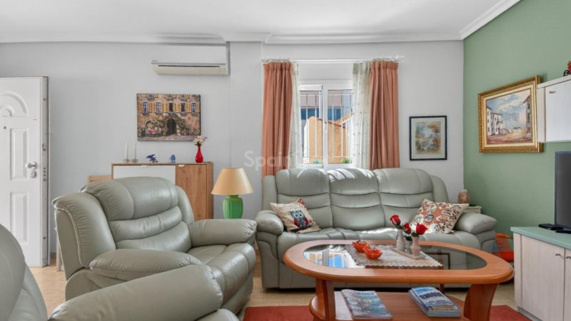 Resale - Radhus -
Orihuela Costa - Playa Flamenca