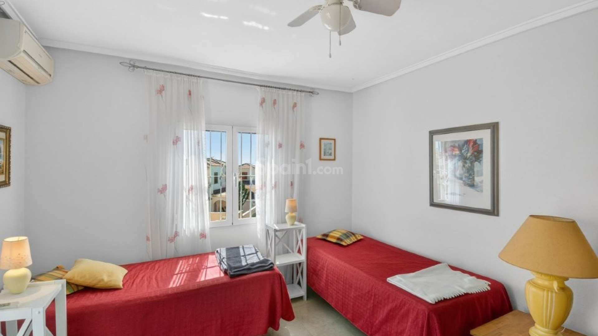 Resale - Radhus -
Orihuela Costa - Playa Flamenca