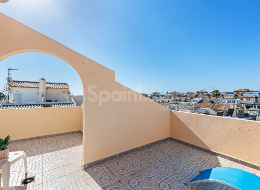 Resale - Radhus -
Orihuela Costa - Playa Flamenca