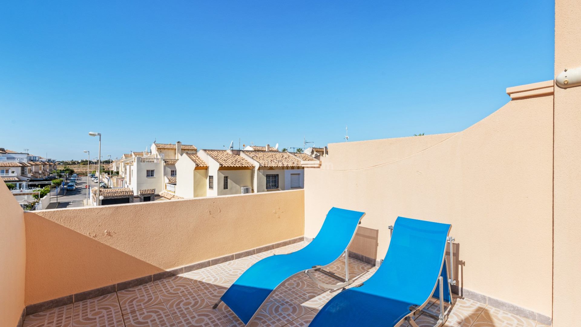 Resale - Radhus -
Orihuela Costa - Playa Flamenca