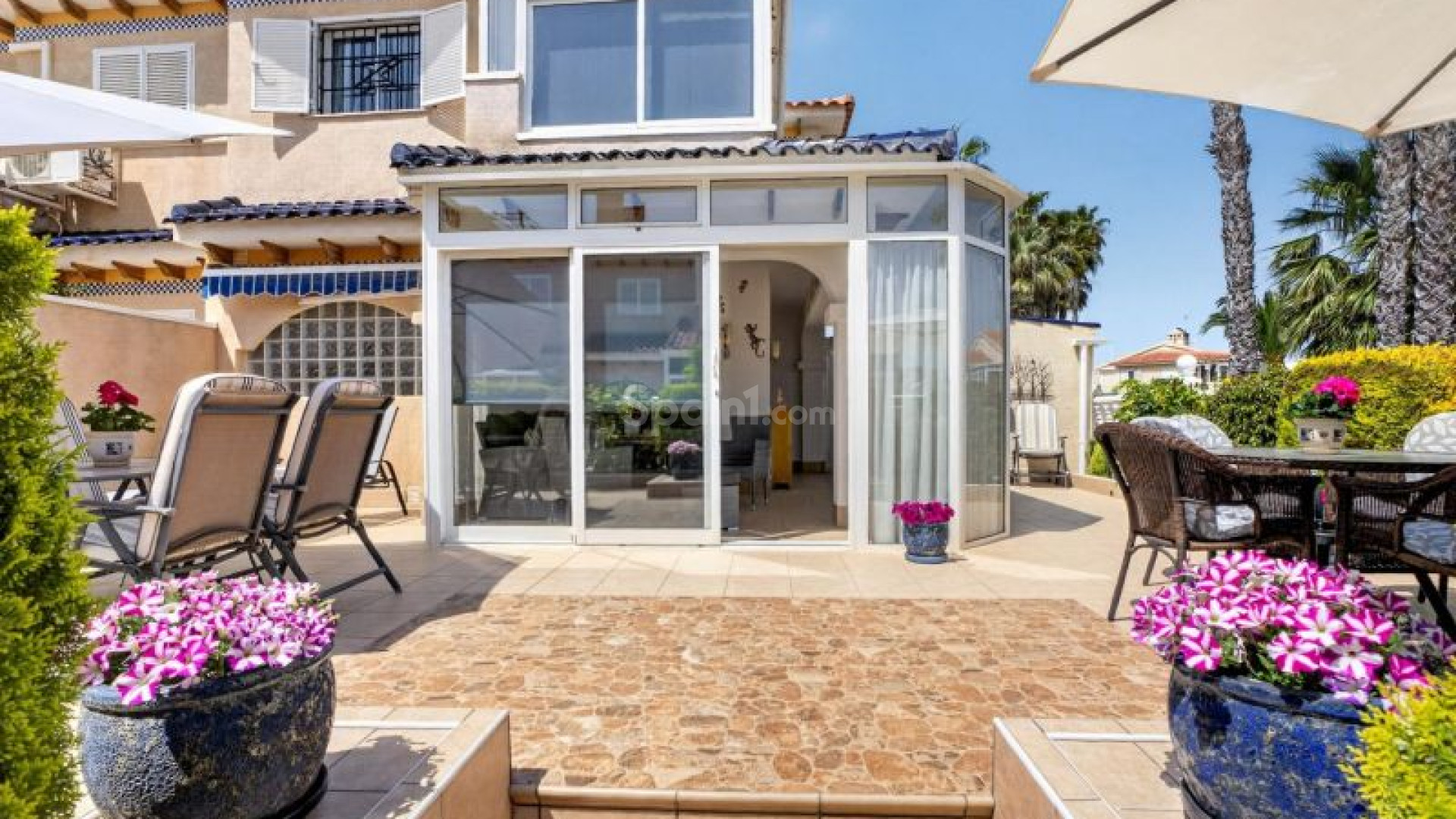 Resale - Radhus -
Orihuela Costa - Playa Flamenca