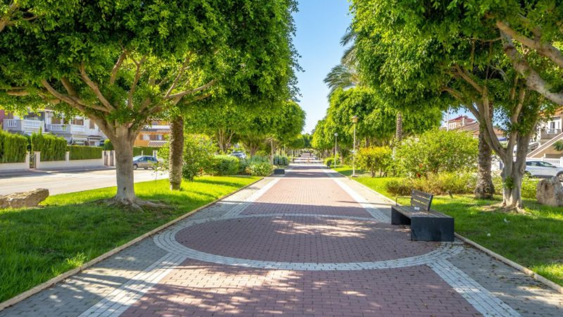 Resale - Radhus -
Orihuela Costa - Playa Flamenca