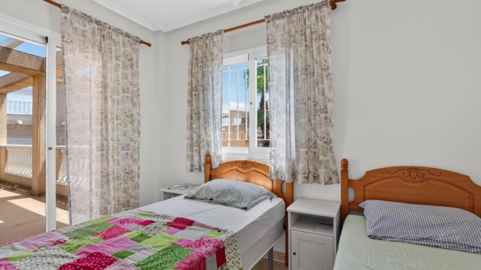 Resale - Radhus -
Orihuela Costa - Playa Flamenca