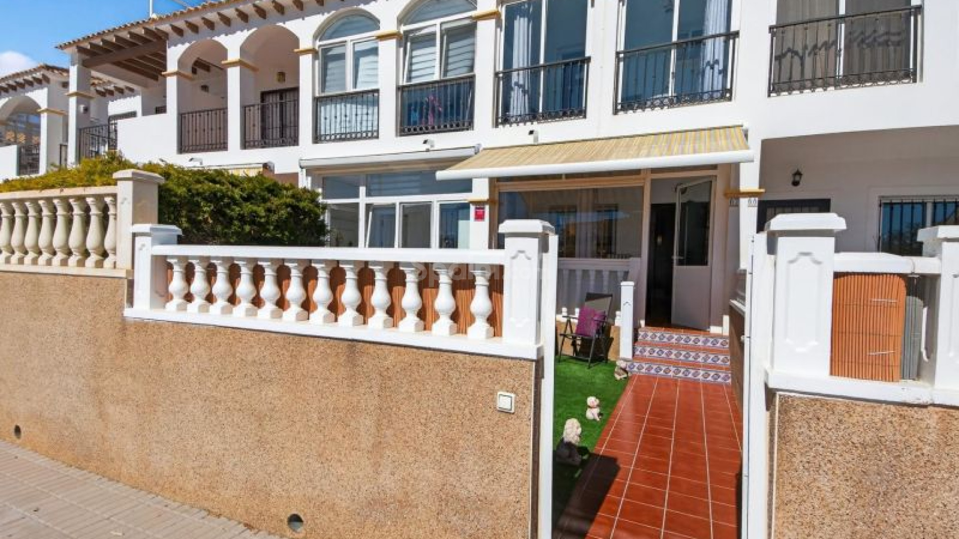 Resale - Radhus -
Orihuela Costa - Punta Prima