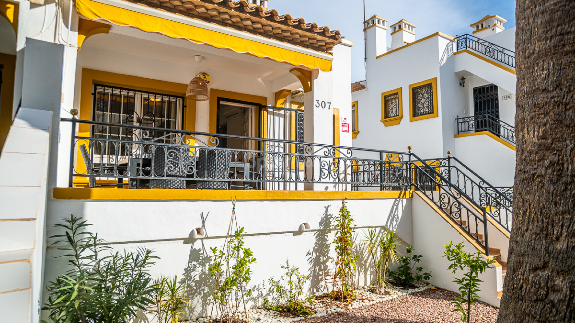 Resale - Radhus -
ORIHUELA COSTA - Villa Martin