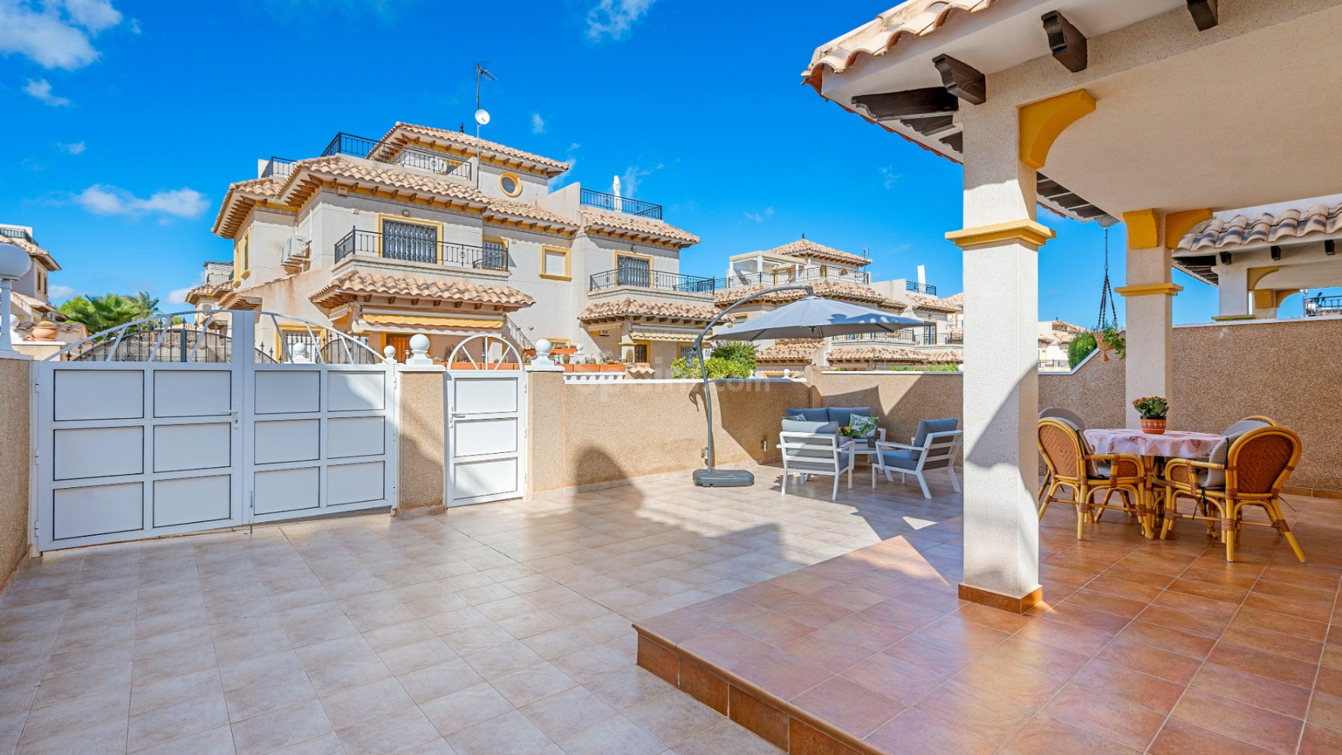 Resale - Radhus -
Orihuela Costa - Villamartin