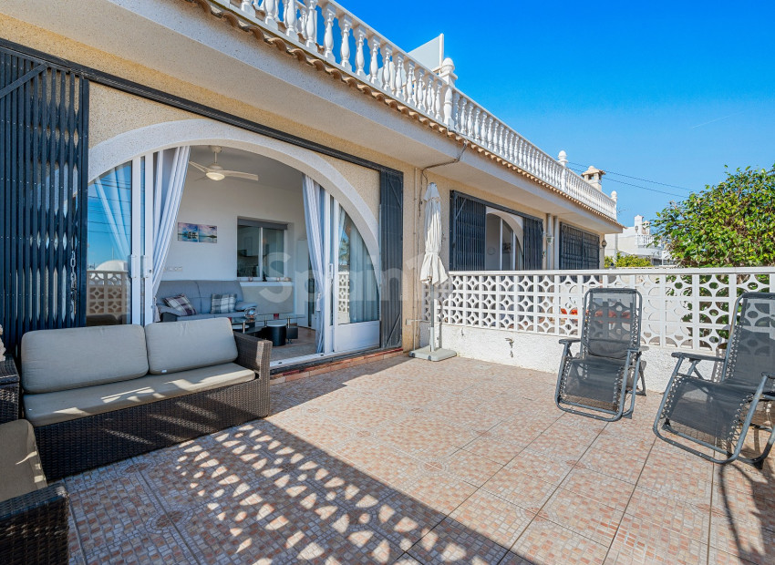 Resale - Radhus -
Orihuela Costa - Villamartin