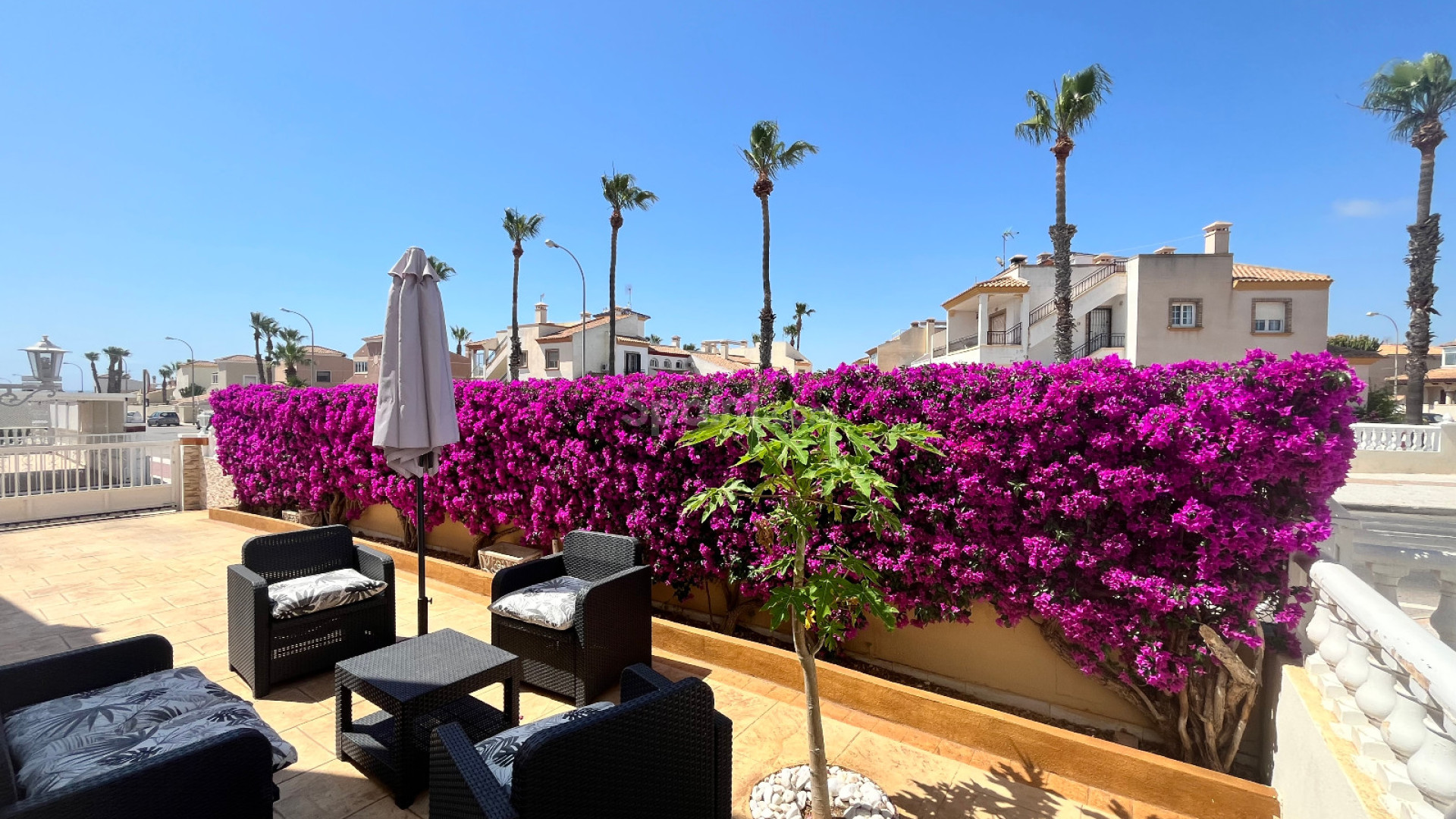 Resale - Radhus -
Playa Flamenca - Jumilla