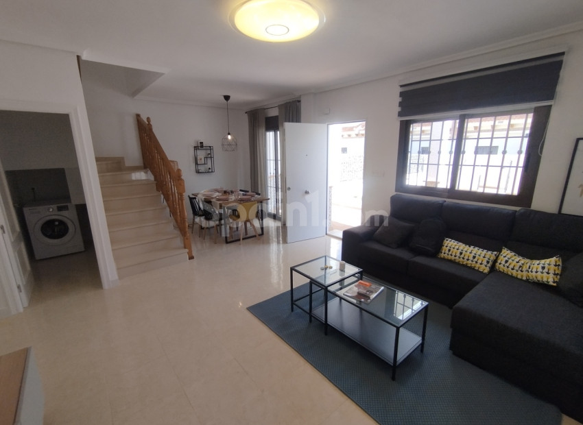Resale - Radhus -
San Miguel de Salinas