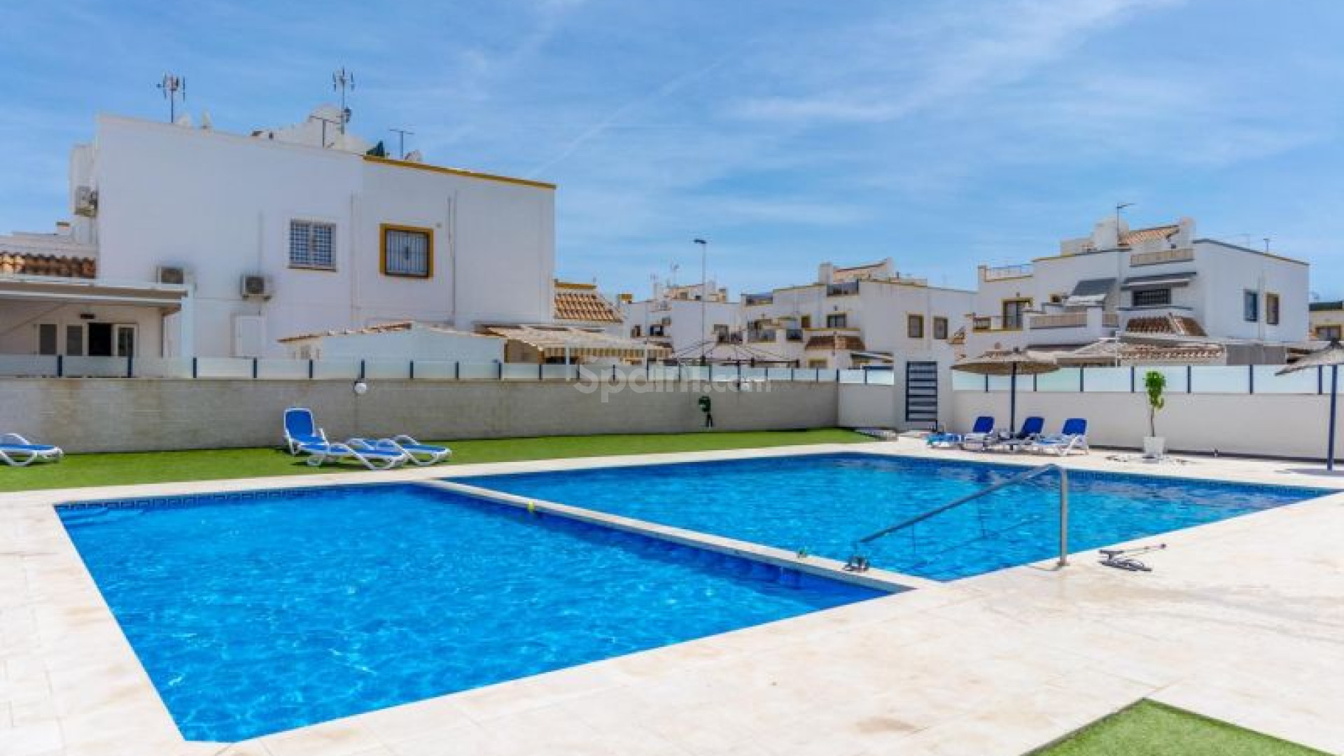 Resale - Radhus -
Torrevieja - Doña Inés/Jardín del Mar