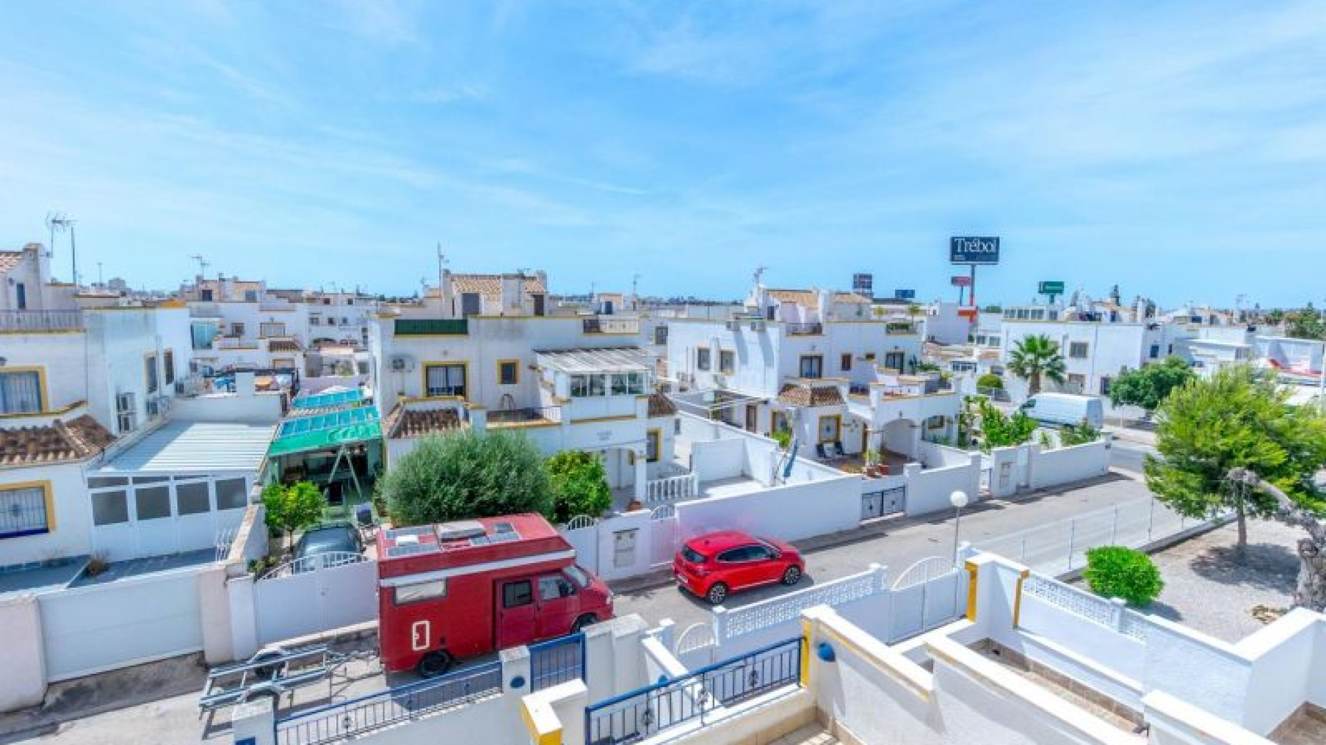 Resale - Radhus -
Torrevieja - Doña Inés/Jardín del Mar