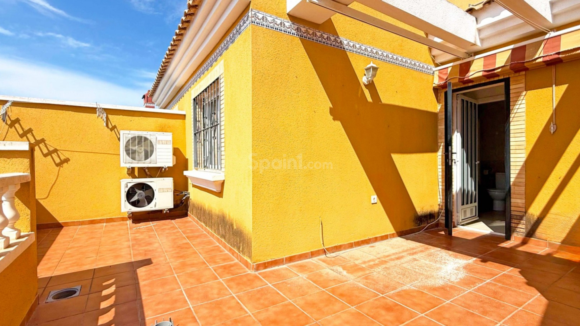 Resale - Radhus -
Torrevieja - La Siesta - El Salado -  Torreta