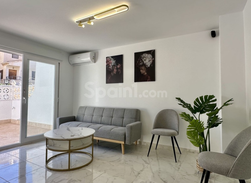 Resale - Radhus -
Torrevieja - Los Balcones
