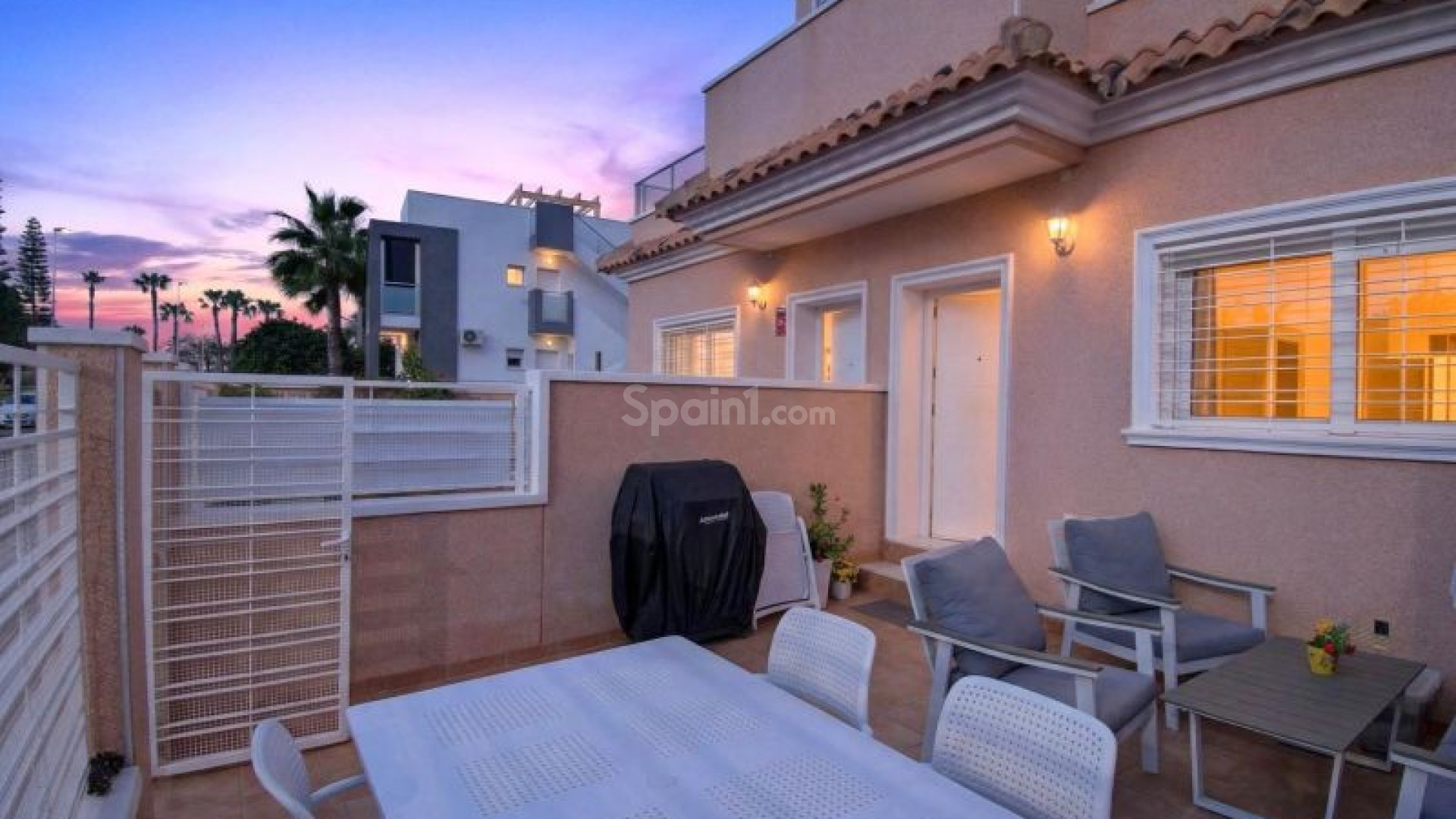 Resale - Radhus -
Torrevieja - Punta Prima