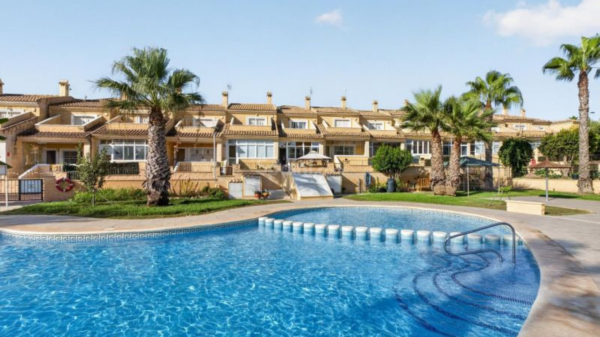 Resale - Radhus -
Torrevieja - Punta Prima