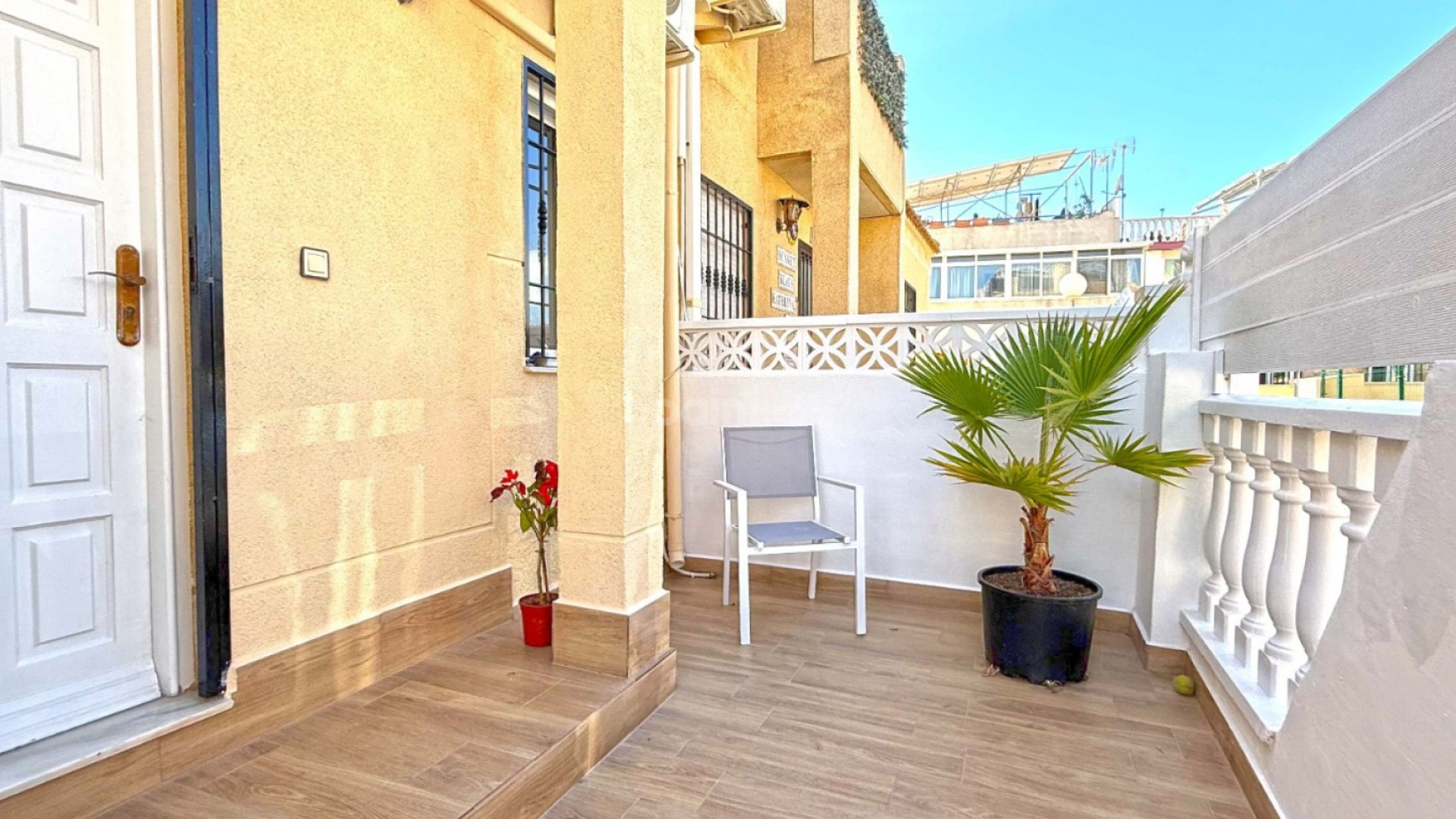 Resale - Radhus -
Torrevieja