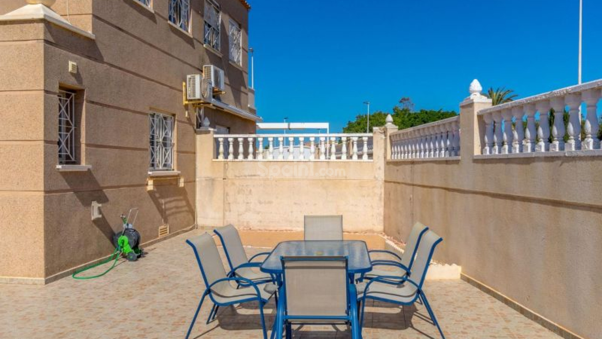 Resale - Radhus -
Torrevieja