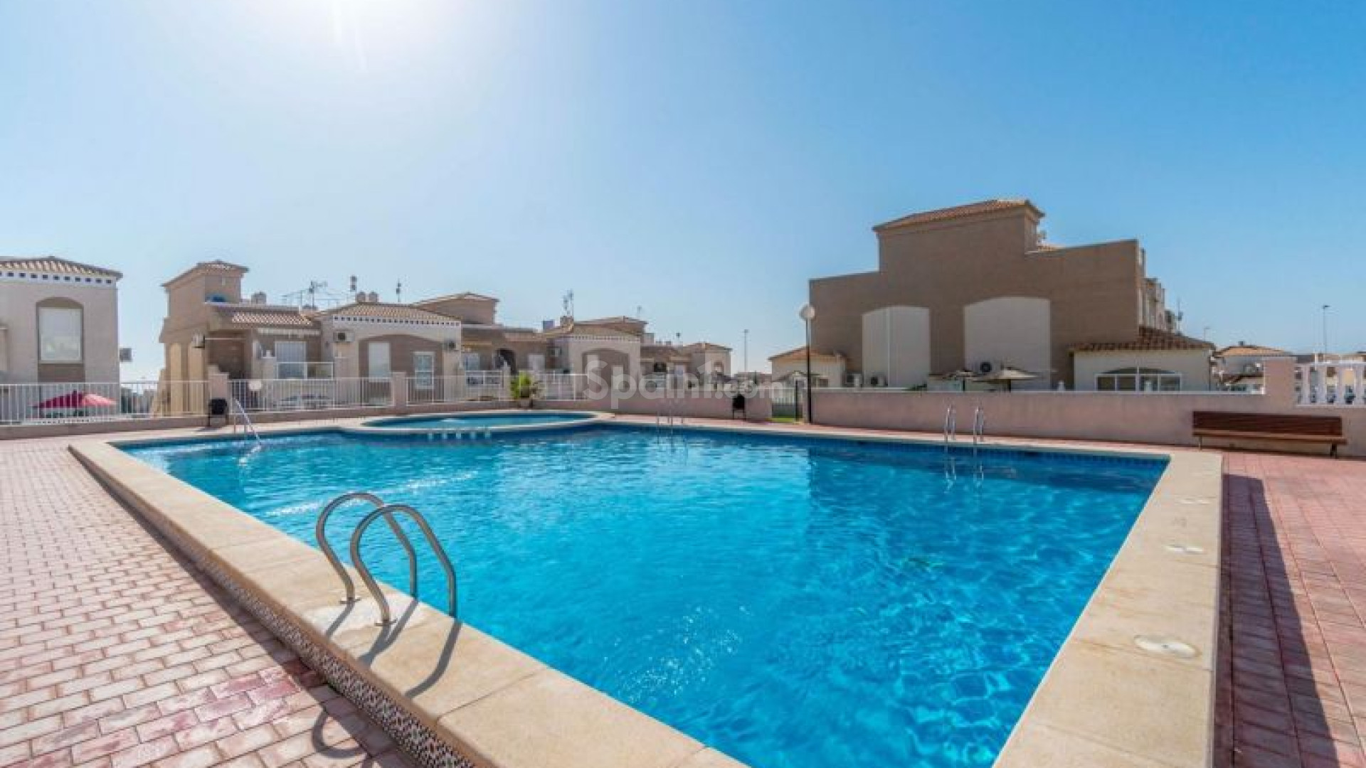 Resale - Radhus -
Torrevieja
