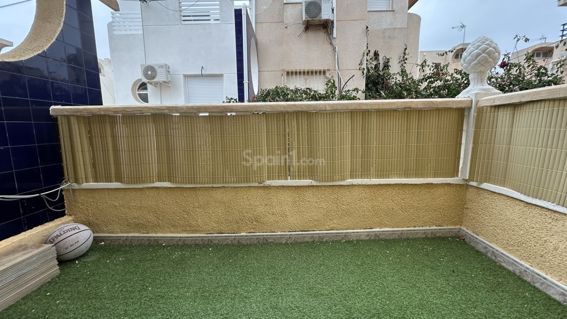 Resale - Radhus -
Torrevieja