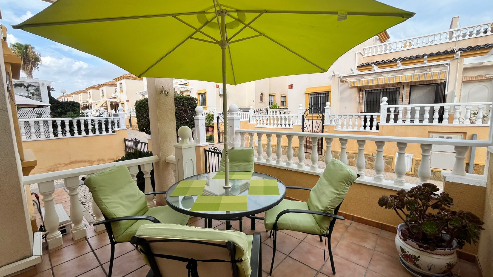 Resale - Radhus -
Villamartin - PAU 8
