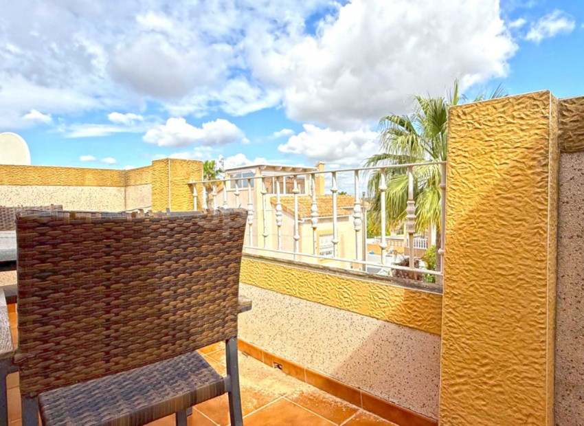 Resale - Semi Detached Villa -
Orihuela Costa - Los Altos