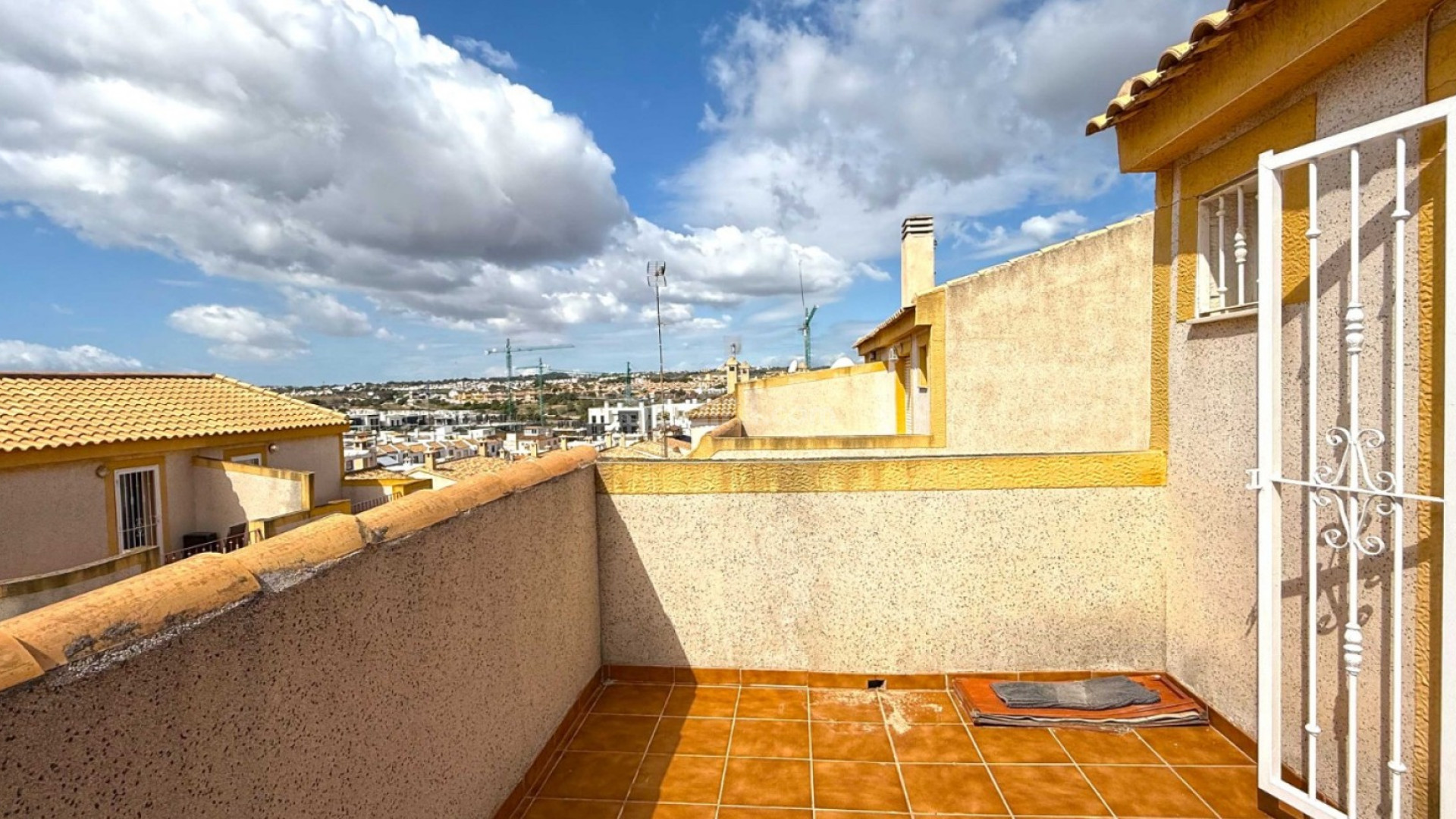 Resale - Semi Detached Villa -
Orihuela Costa - Los Altos